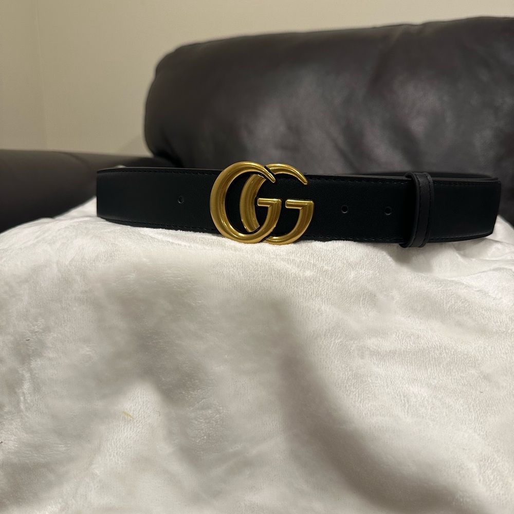 GUCCI GG MARMONT LEATHER BELT WITH GOLD BUCKLE